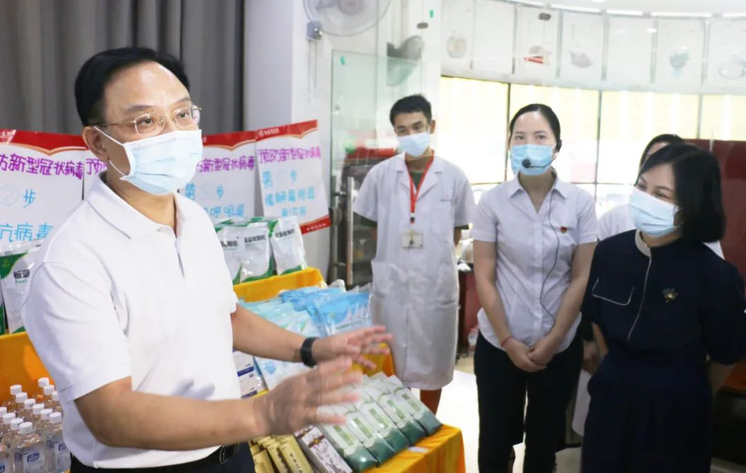 湖南省市场监督管理局党组书记、局长向曙光一行莅临拉斯维加斯3499进入网站督查疫情防控工作