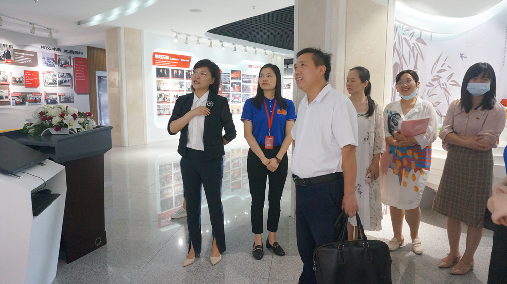 浏阳经开区企业党委书记何六生一行 莅临拉斯维加斯3499进入网站视察指导