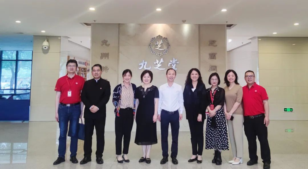 湖南省药品监管局局长黄东红一行莅临拉斯维加斯3499进入网站考察调研