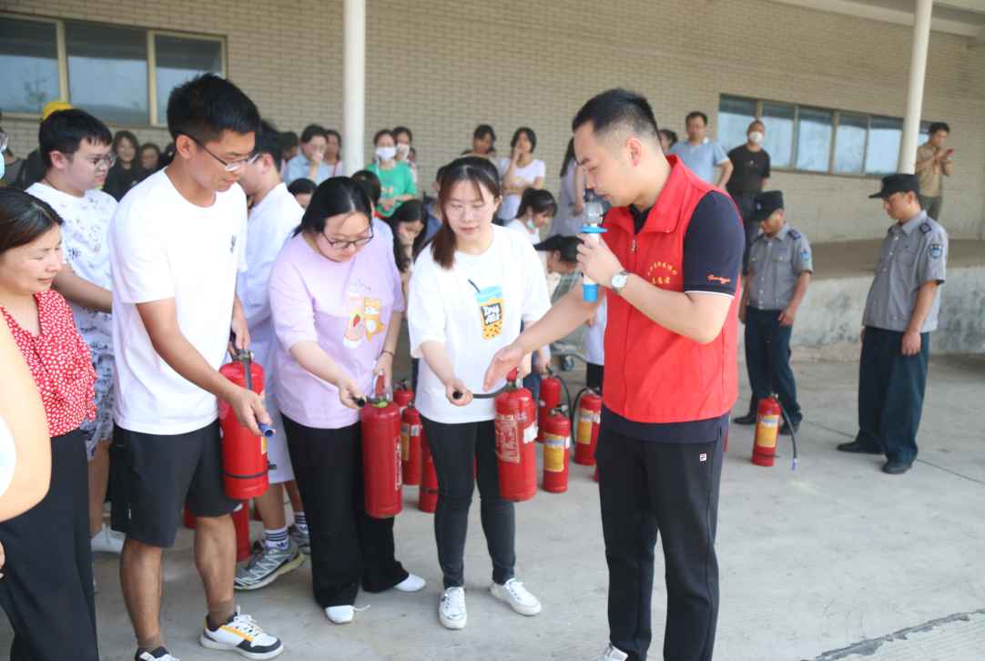 拉斯维加斯3499进入网站开展2022年应急救援演练暨应急技能培训活动