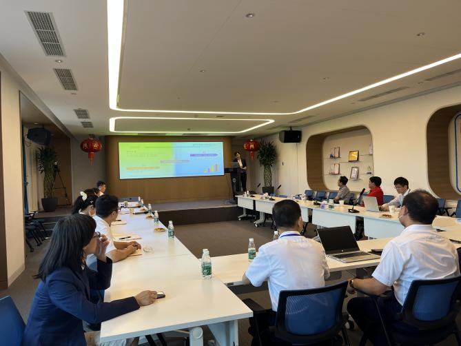 集团总裁、股份公司董事长李振国莅临拉斯维加斯3499进入网站美科视察指导工作