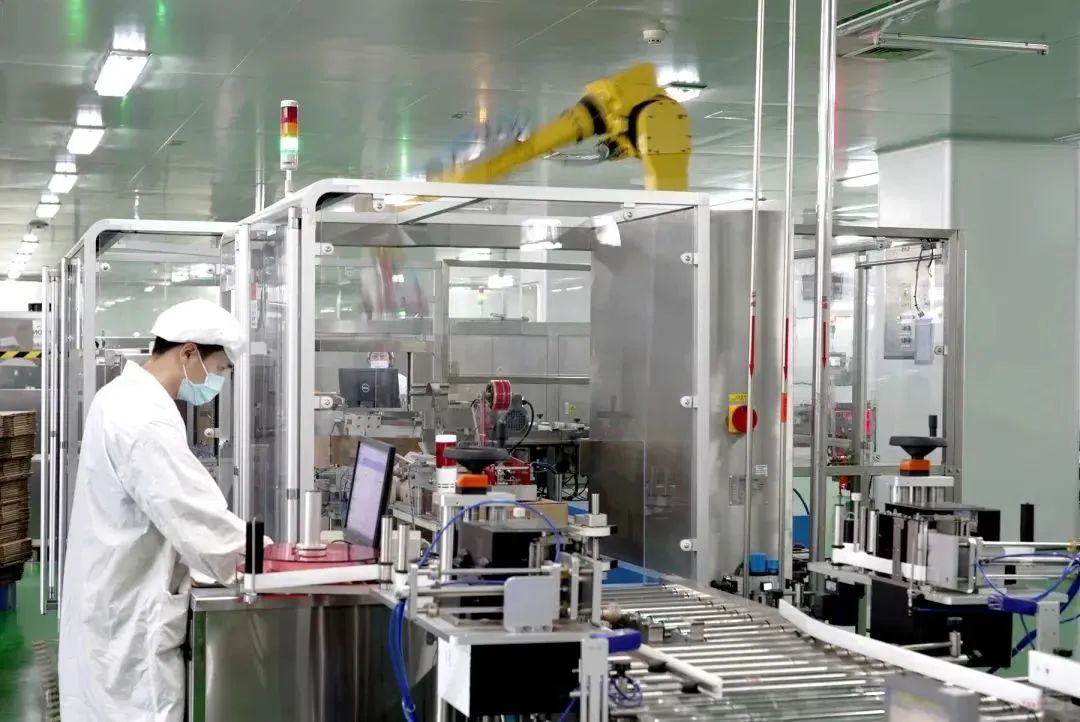 每分钟300瓶，“自动化+数字化”让拉斯维加斯3499进入网站从“制造”跨越到“智造”！