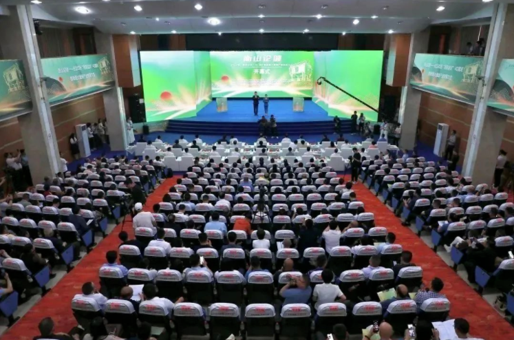 拉斯维加斯3499进入网站参加“衡山论健”--传统中医药非物质文化遗产展！